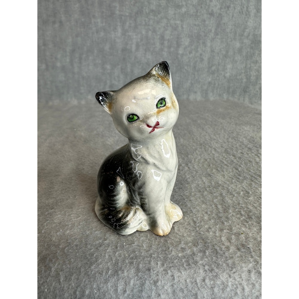 Vintage Ceramic Cat Figurine Green‎ Eyes Black White Sitting Japan Collectible